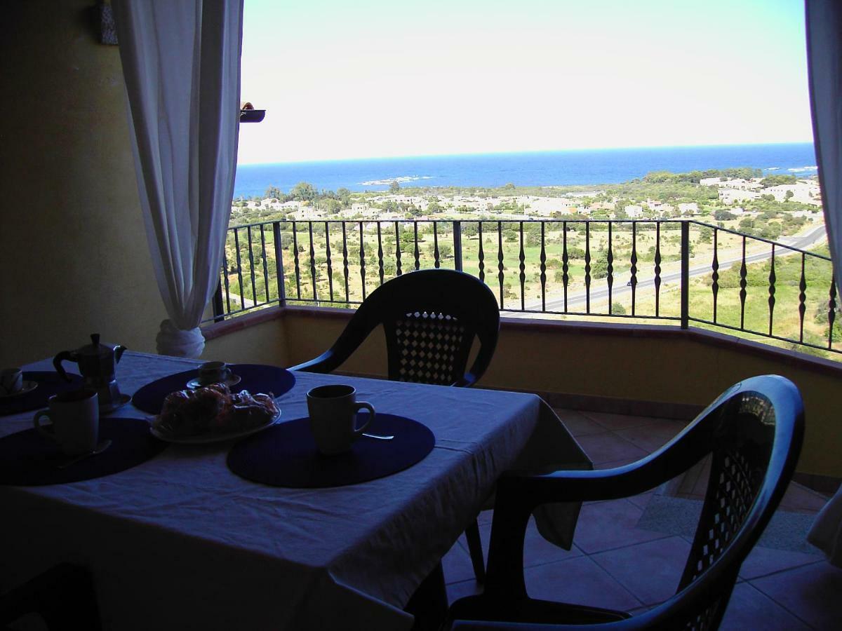 Vista Baia Blu Apartment Budoni Exterior foto